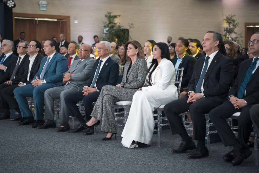 Personalidades del ámbito político en la rendición de cuentas del Ministerio Público. (Crédito: Prensa MP)