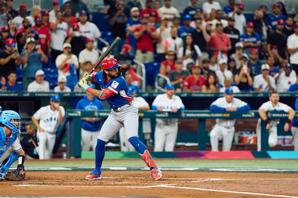 Fernando Tatis Jr., quien se adueñó de la ofensiva dominicana en el encuentro frente a Israel en el Clásico Mundial de Béisbol 2026. (Crédito: Prensa FEDOM)