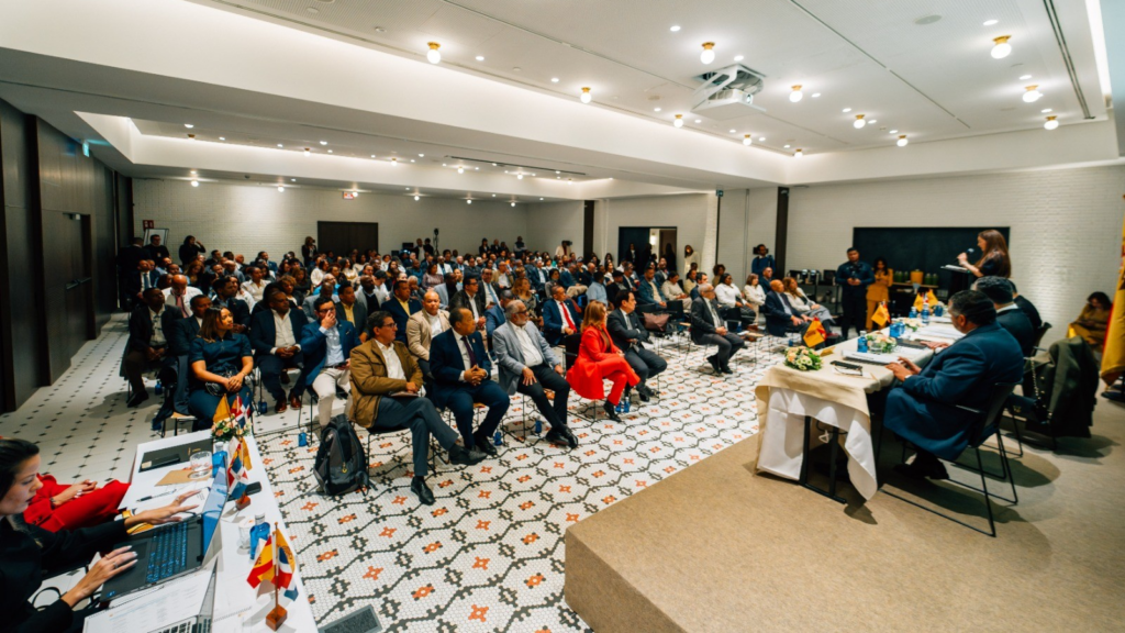 Sesión de la Junta Central Electoral con los aspirantes a miembros de la OCLEE. (Crédito: Prensa JCE)