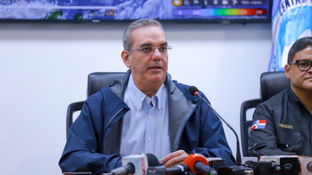 Presidente Luis Abinader en el COE durante la semana pasada. (Crédito: Prensa COE)