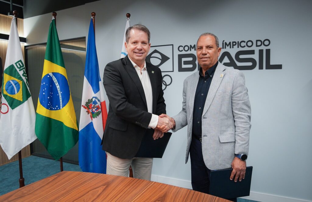 Marco La Porta y Garibaldy Bautista, presidentes de los Comités Olímpicos de Brasil y República Dominicana, respectivamente. (Crédito: Prensa COB)