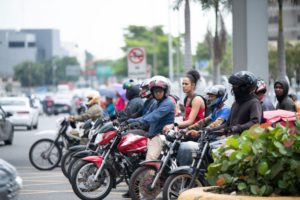 Dirigente sindical propone detener importación de motores