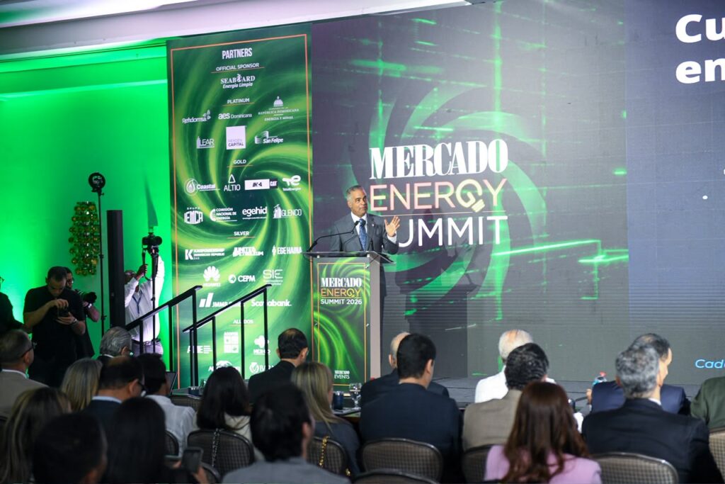 Ministro de Energía y Minas, Joel Santos Echevarría, durante su disertación en el Mercado Energy Summit 2026. (Crédito: Prensa Energía y Minas)