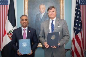 EEUU y República Dominicana firman memorando de cooperación en energía nuclear civil