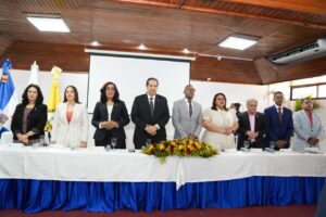 SP y CMD impulsan nueva generación de médicos especialistas para fortalecer el sistema de salud