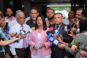 Diputados del PRD y FP piden al presidente detener intentos instalación vertedero en La Cuaba