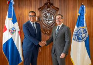 UASD y senador de Bahoruco coordinan acciones para fortalecer desarrollo de la región Sur