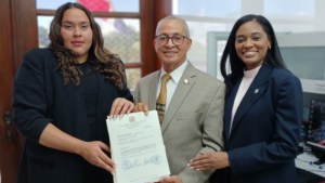Diputados Martínez y Mercedes de la Cruz depositan proyecto de ley para crear Plataforma Pública de Participación Ciudadana y Municipal Virtual